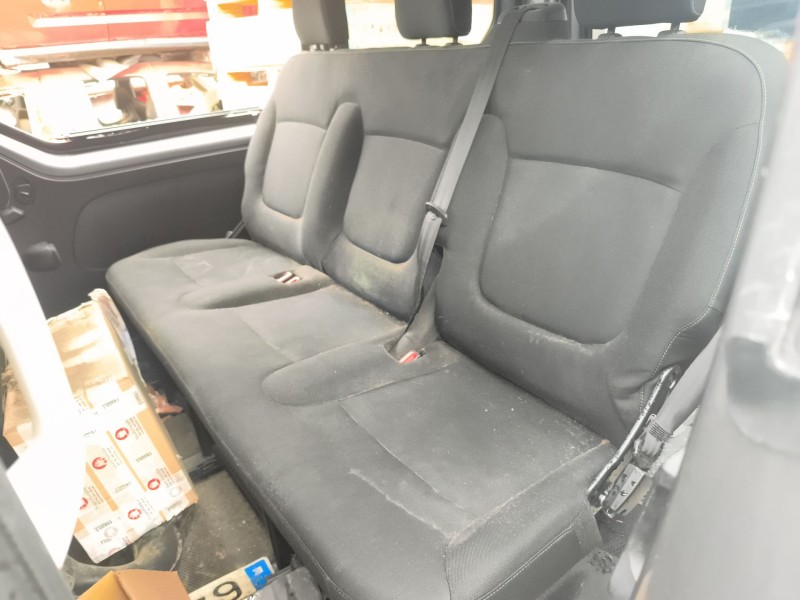 Recambio de asientos traseros para renault trafic iii autobús (jg_) 1.6 dci 115 (jgmd) referencia OEM IAM 883208737R  