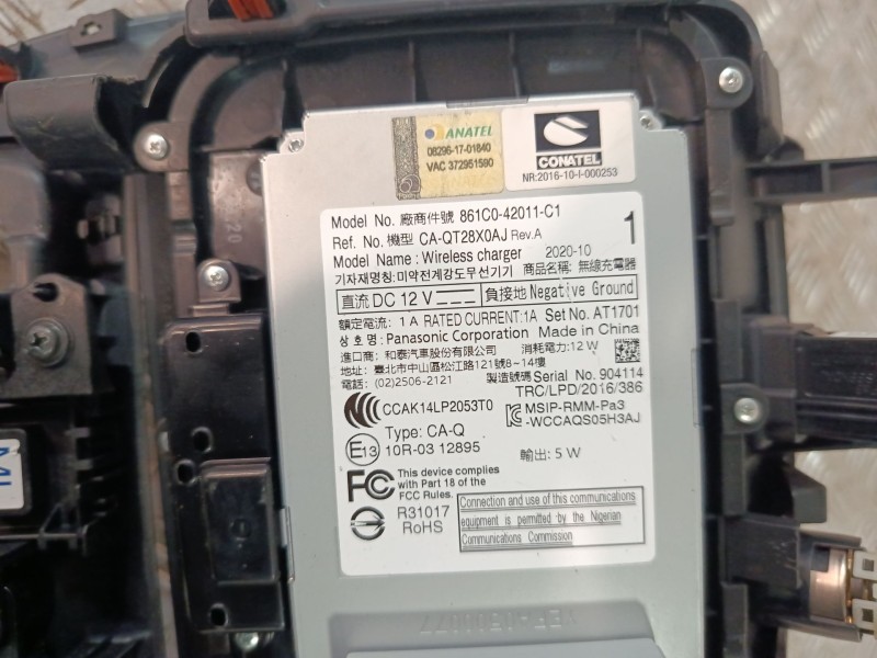 Recambio de consola central para toyota rav 4 v (_a5_, _h5_) 2.0 (mxaa52) referencia OEM IAM 5881042040C1  