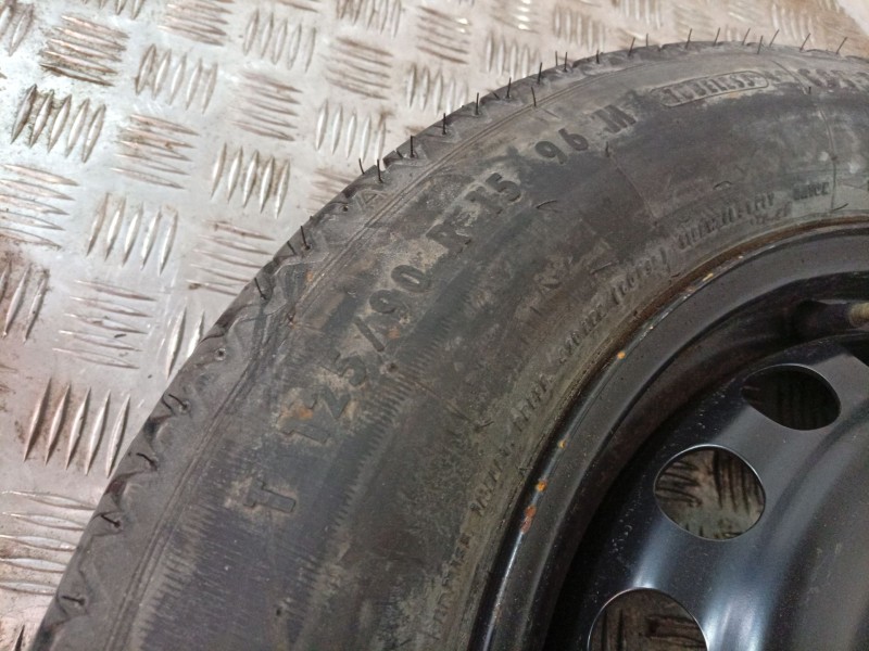 Recambio de neumatico repuesto para bmw 3 (e46) 320 d referencia OEM IAM 2150330 CONTINENTAL 
