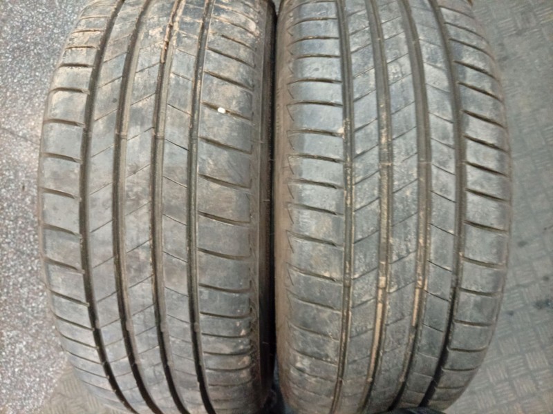 Recambio de neumatico pareja para neumatico neumatico ocasion referencia OEM IAM 205/45/R17  88W ROAD FIRESTONE 