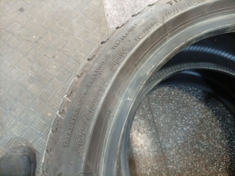 Recambio de neumatico pareja para neumatico neumatico ocasion referencia OEM IAM 205/45/R17  88W ROAD FIRESTONE 