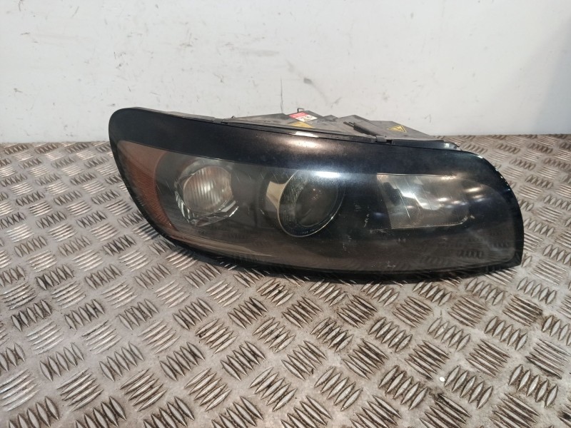 Recambio de faro derecho para volvo c30 (533) 1.6 referencia OEM IAM 0301232202  