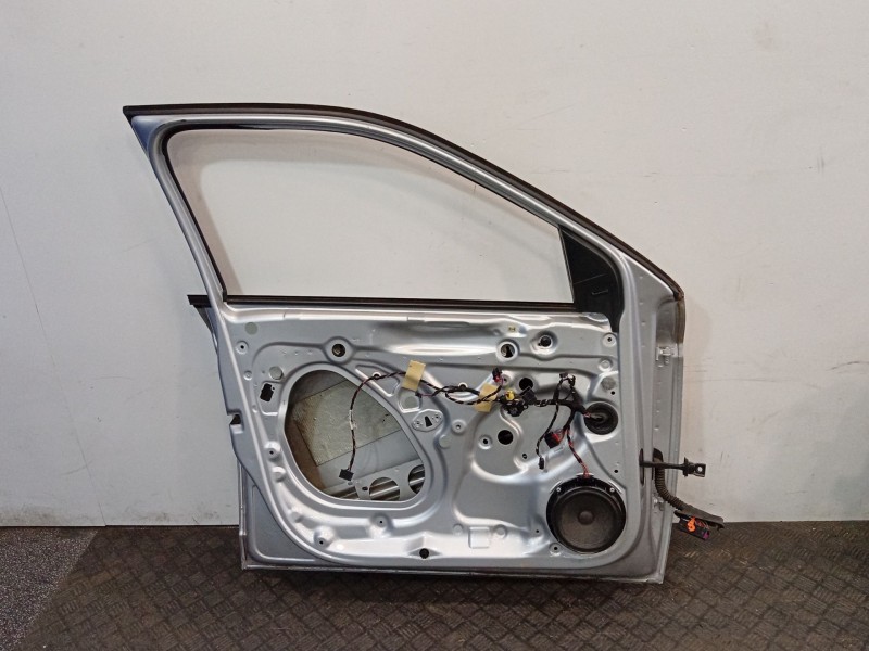 Recambio de puerta delantera izquierda para skoda fabia iii (nj3) 1.0 referencia OEM IAM 6V0831055A  