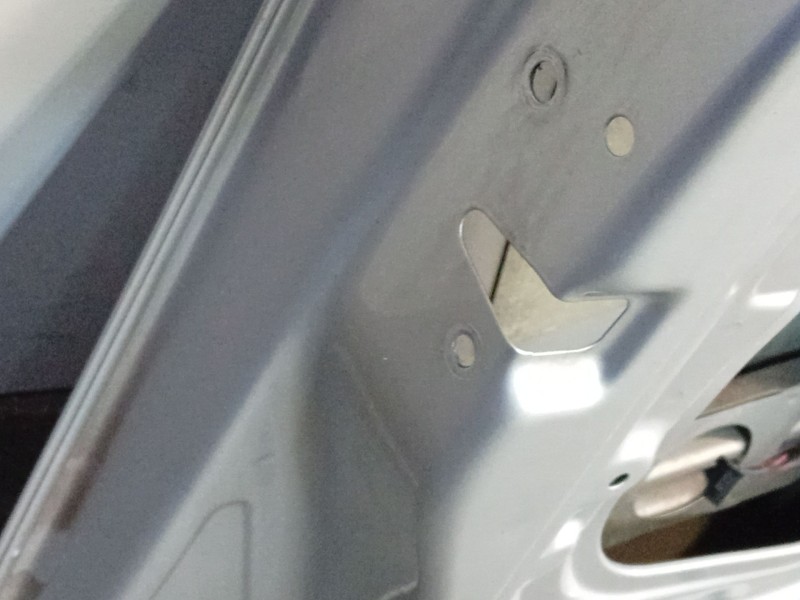Recambio de puerta delantera izquierda para skoda fabia iii (nj3) 1.0 referencia OEM IAM 6V0831055A  
