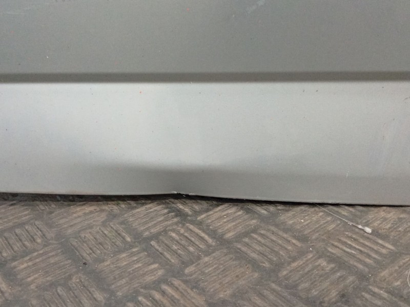 Recambio de puerta trasera izquierda para skoda fabia iii (nj3) 1.0 referencia OEM IAM 6V6833055A  