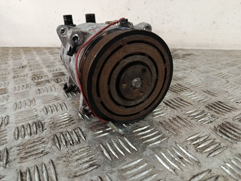 Recambio de compresor aire acondicionado para mitsubishi canter fe73 3.0 diesel referencia OEM IAM 685D805039  