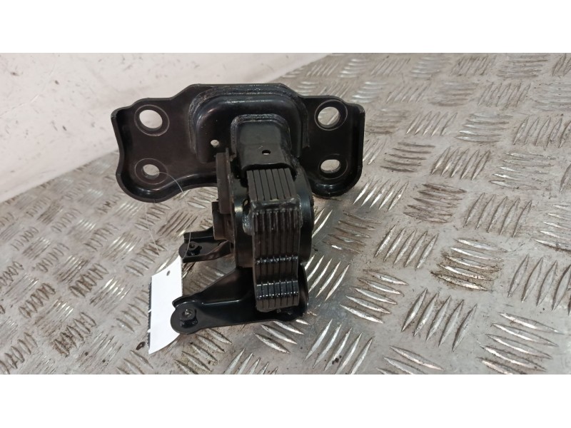 Recambio de soporte motor para toyota auris (_e18_) 1.2 (nre185_) referencia OEM IAM   