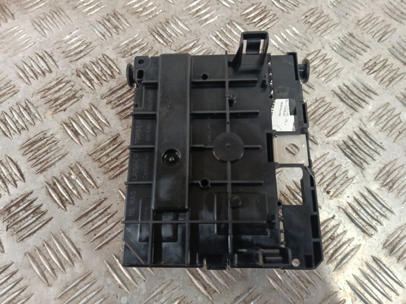 Recambio de caja reles / fusibles para citroën c3 i (fc_, fn_) 1.1 i referencia OEM IAM 9659741780  