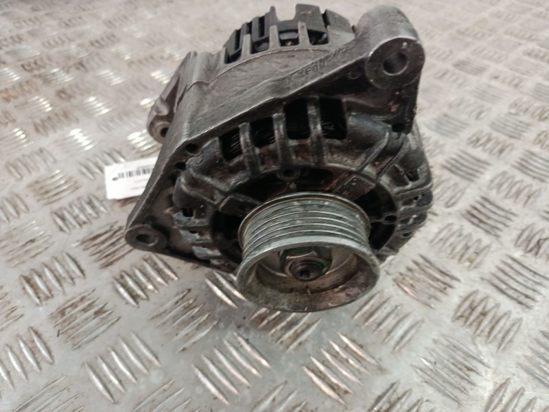 Recambio de alternador para audi a4 b6 (8e2) 2.5 tdi quattro referencia OEM IAM LRA01975  