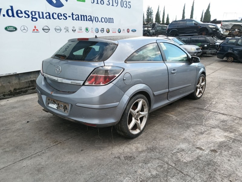 opel astra h gtc (a04) del año 2005