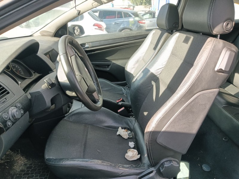 opel astra h gtc (a04) del año 2005