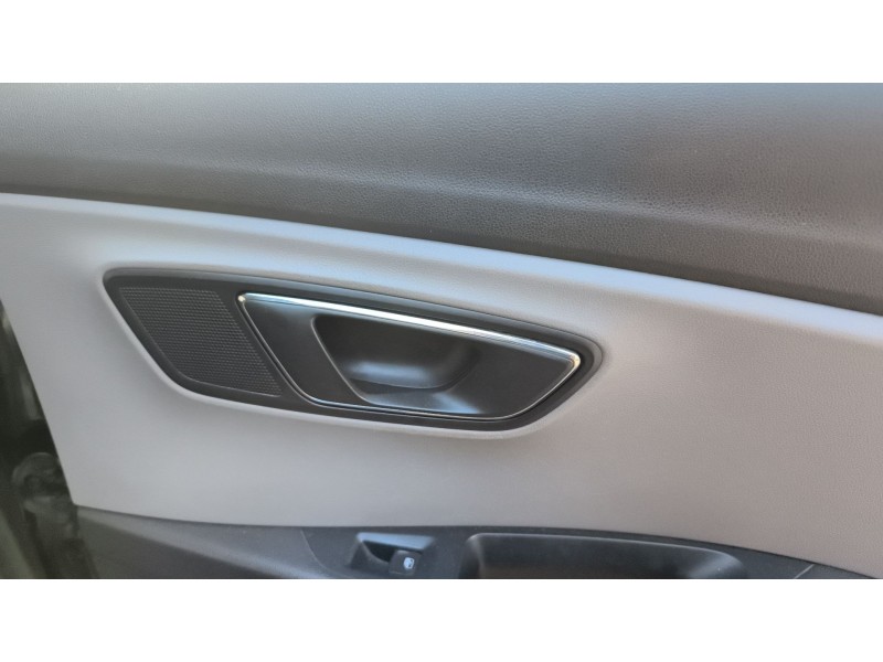 Recambio de maneta interior trasera derecha para seat leon (5f1) 2.0 tdi referencia OEM IAM 5F4839114B2ZZ / 5G0837206NGRU  