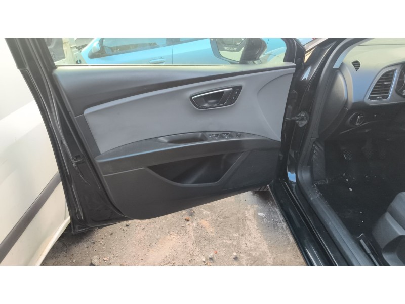 Recambio de guarnecido puerta delantera izquierda para seat leon (5f1) 2.0 tdi referencia OEM IAM 5F4867011A  