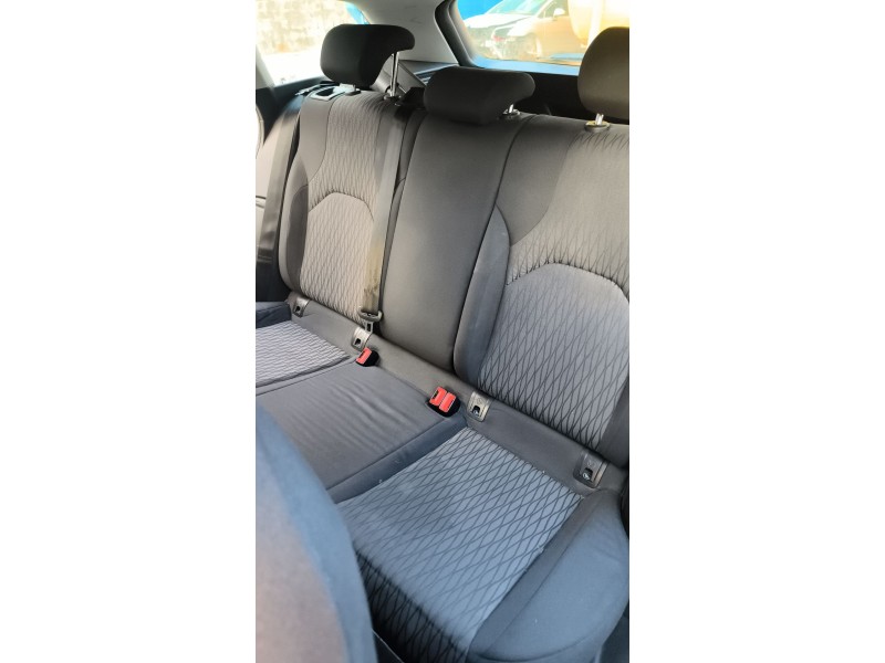Recambio de enganche cinturon trasero izquierdo para seat leon (5f1) 2.0 tdi referencia OEM IAM   