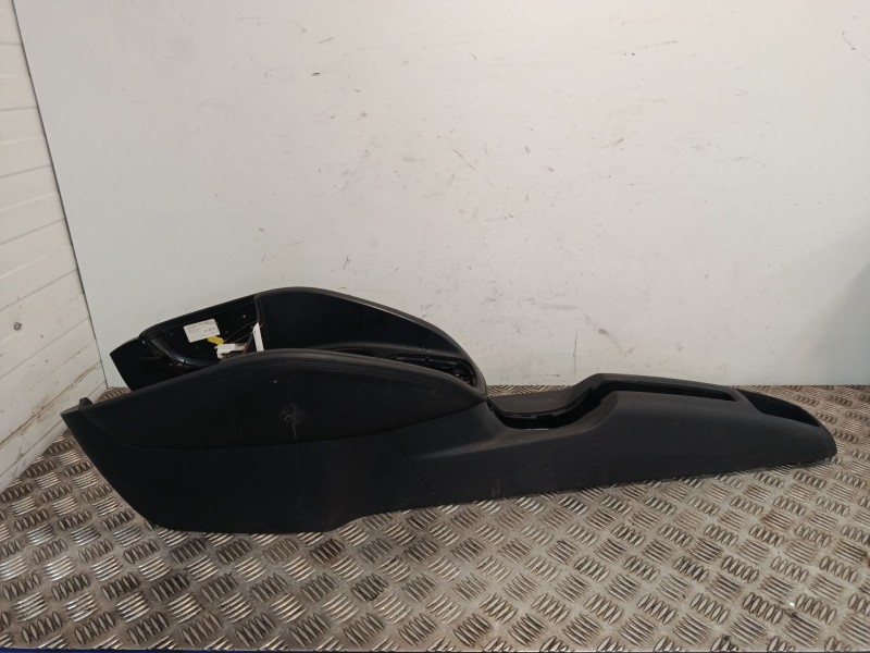 Recambio de consola central para audi a1 (8x1, 8xk) 1.6 tdi referencia OEM IAM 8X0863240  