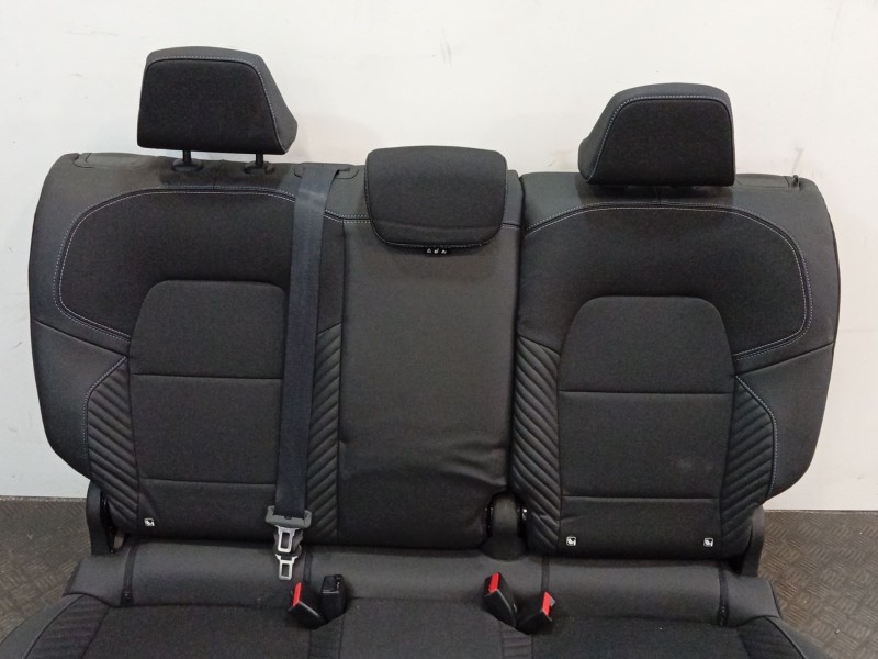 Recambio de asientos traseros para renault captur ii (hf_) tce 160 (hfn1) referencia OEM IAM   