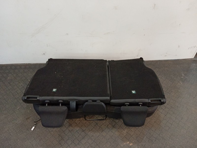 Recambio de asientos traseros para renault captur ii (hf_) tce 160 (hfn1) referencia OEM IAM   