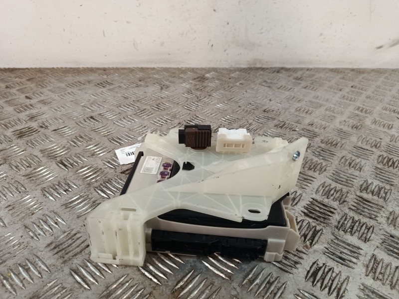 Recambio de caja reles / fusibles para toyota rav 4 v (_a5_, _h5_) 2.0 (mxaa52) referencia OEM IAM 8273042890B  