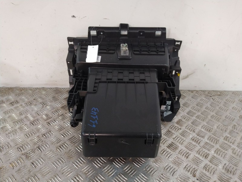 Recambio de guantera para renault captur ii (hf_) tce 160 (hfn1) referencia OEM IAM 685000951R  