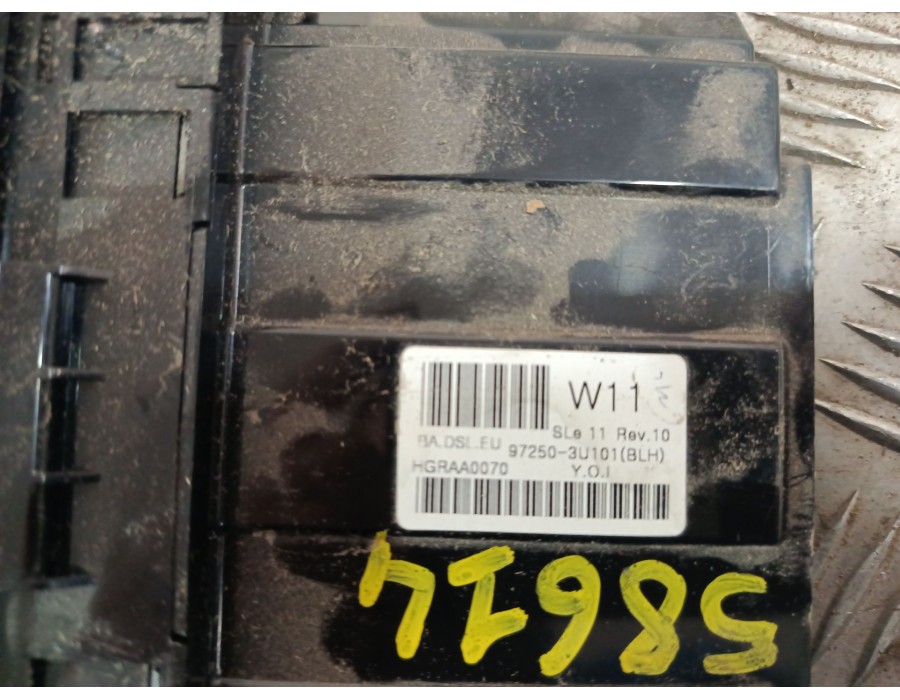 Recambio de mando climatizador para kia sportage referencia OEM IAM 972503U101  