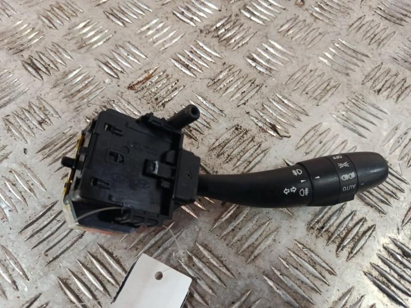 Recambio de mando intermitentes para kia cee´d hatchback (ed) 1.6 crdi 115 referencia OEM IAM 934101H200  