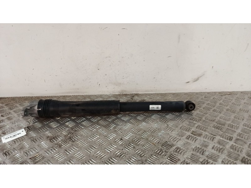 Recambio de amortiguador trasero izquierdo para mazda 3 berlina (bp) referencia OEM IAM BCKE28700E  