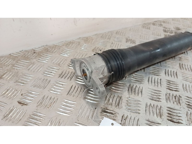 Recambio de amortiguador trasero izquierdo para mazda 3 berlina (bp) referencia OEM IAM BCKE28700E  