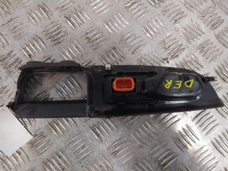Recambio de mando elevalunas delantero derecho para ford tourneo connect referencia OEM IAM 1850432  