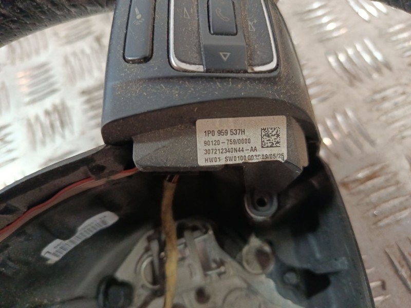 Recambio de volante para seat altea xl (5p5, 5p8) 1.9 tdi referencia OEM IAM 1P0959537H  