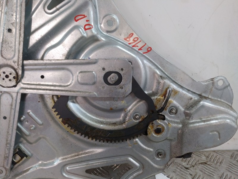 Recambio de elevalunas delantero derecho para hyundai ix35 (lm, el, elh) 1.6 referencia OEM IAM 824802Y000  