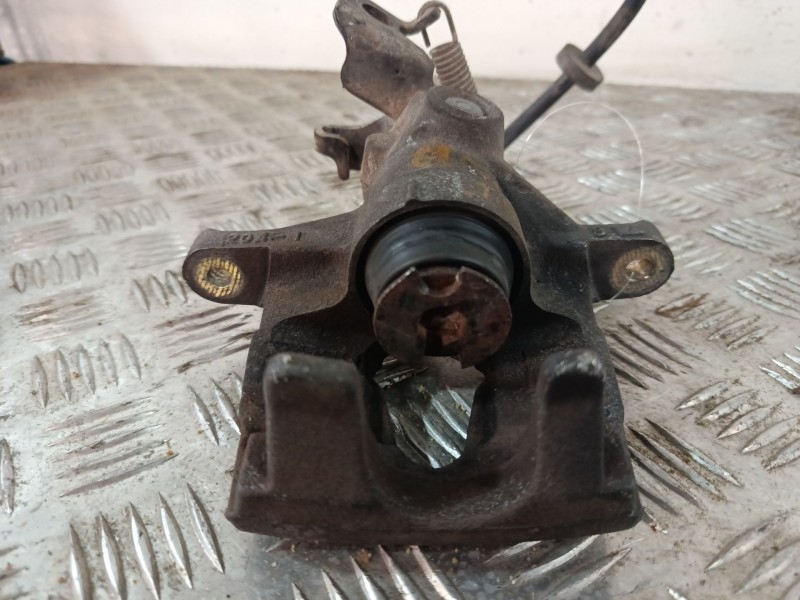 Recambio de pinza freno trasera izquierda para ford mondeo iii (b5y) 2.0 tdci referencia OEM IAM   