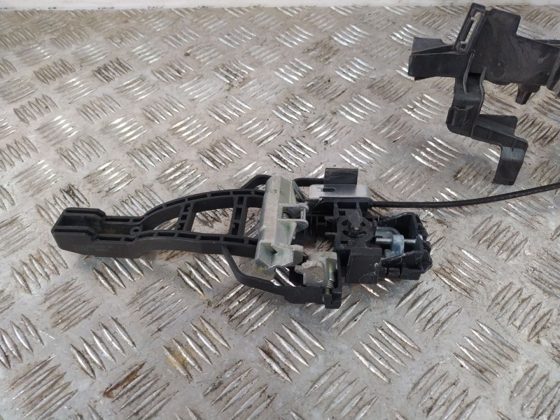 Recambio de cerradura puerta delantera derecha para ford tourneo connect referencia OEM IAM 40644138  