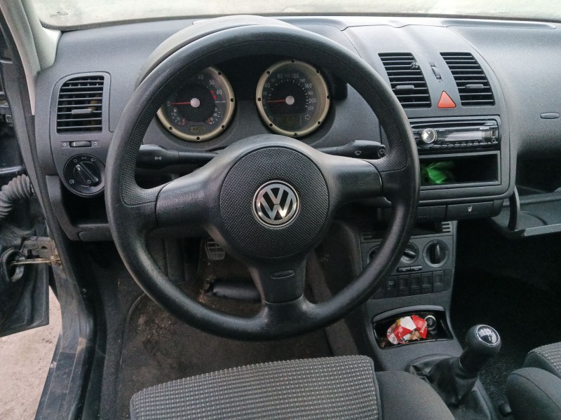 volkswagen polo (6n2) del año 2001