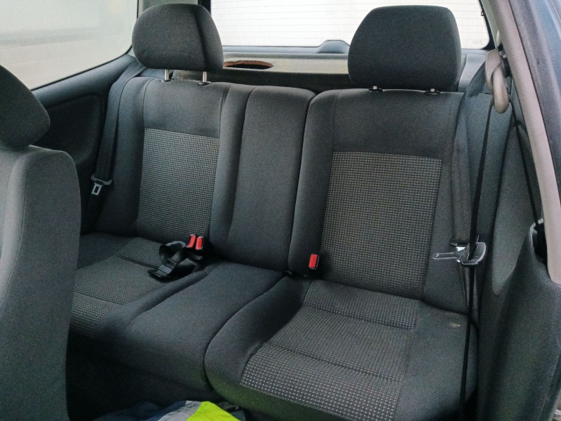 volkswagen polo (6n2) del año 2001