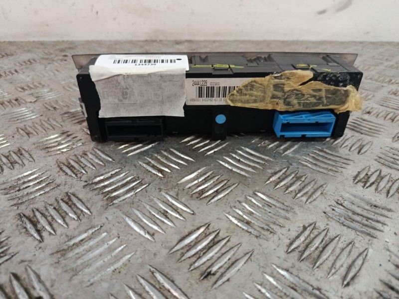 Recambio de mando climatizador para opel vectra c (z02) 2.0 16v turbo (f69) referencia OEM IAM 24441229  