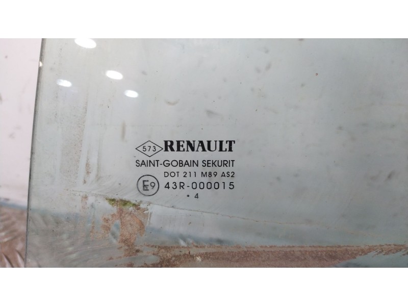 Recambio de luna trasera derecha para renault megane iii berlina 5 p referencia OEM IAM 43R000015  