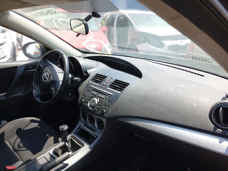 Recambio de caja reles / fusibles para mazda 3 sedán (bl) 1.6 mzr (bl12) referencia OEM IAM BDG967010L  