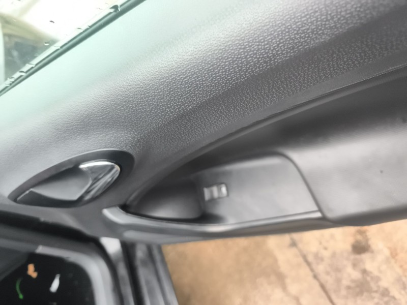 Recambio de mando elevalunas delantero derecho para seat ibiza iv (6j5, 6p1) 1.9 tdi referencia OEM IAM 7L6959855CREH  