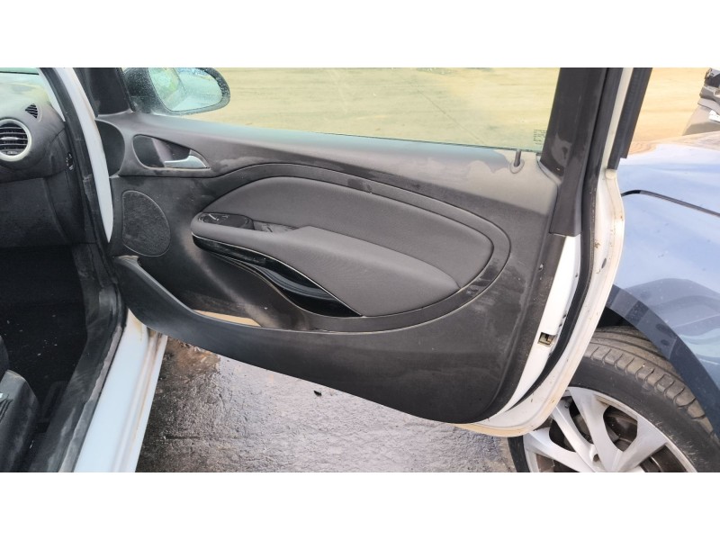 Recambio de elevalunas delantero derecho para opel adam (m13) 1.4 referencia OEM IAM 13408527  
