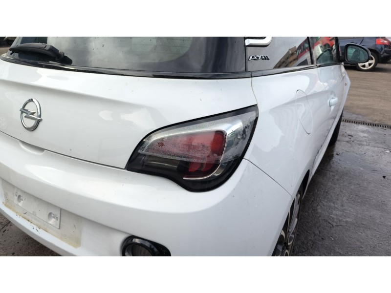 Recambio de piloto trasero derecho para opel adam (m13) 1.4 referencia OEM IAM 39177860  