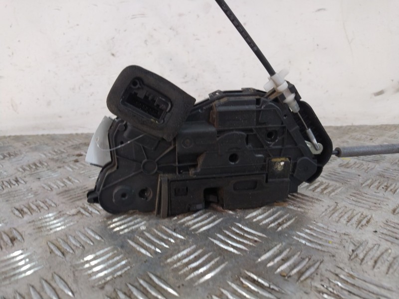 Recambio de cerradura puerta delantera derecha para skoda fabia iii (nj3) 1.0 referencia OEM IAM 837015A  