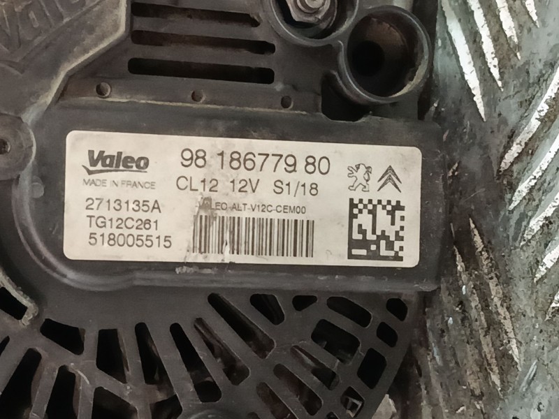 Recambio de alternador para citroën c3 iii (sx) 1.2 vti 82 referencia OEM IAM 9818677980  