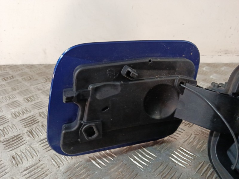 Recambio de tapa exterior combustible para renault captur ii (hf_) tce 160 (hfn1) referencia OEM IAM 781201650R  