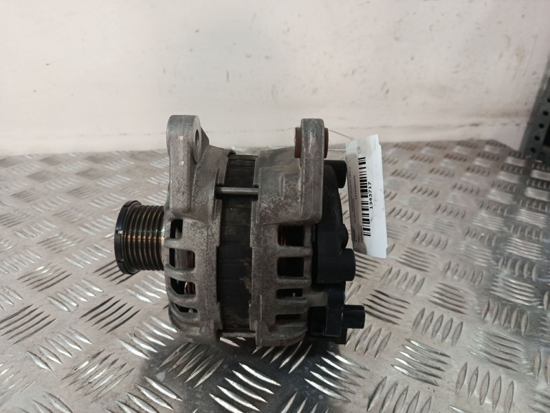 Recambio de alternador para renault clio iv (bh_) 0.9 tce 90 referencia OEM IAM 231006007R  