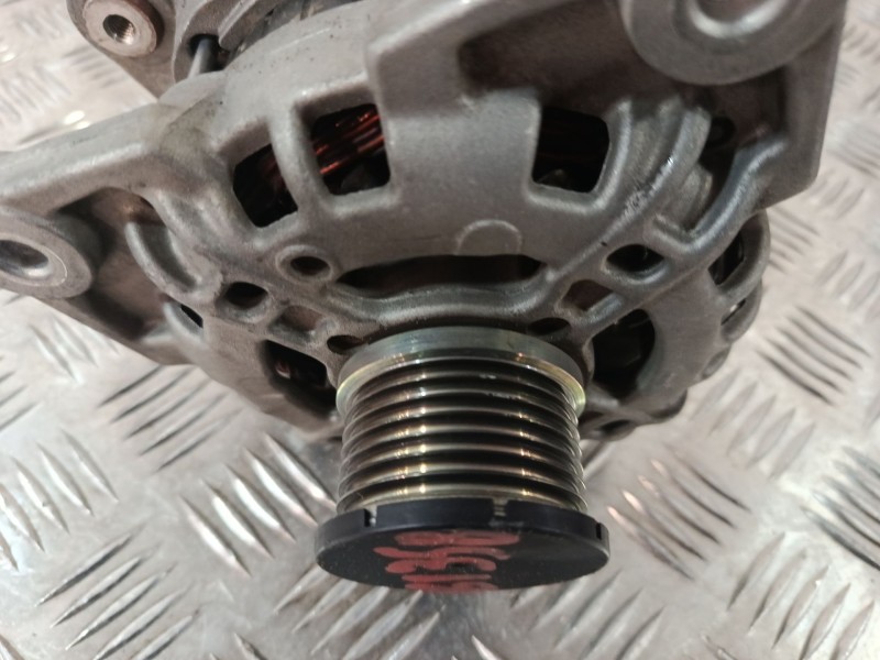 Recambio de alternador para renault clio iv (bh_) 0.9 tce 90 referencia OEM IAM 231006007R  