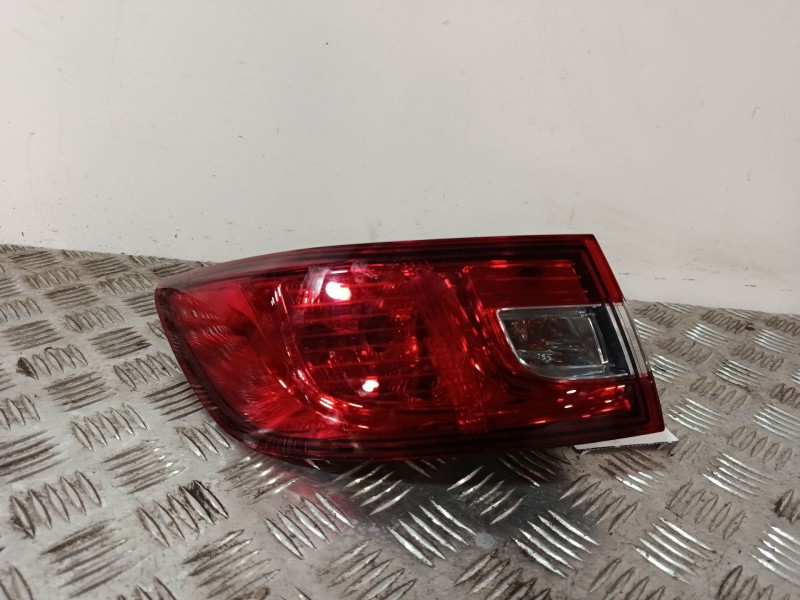 Recambio de piloto trasero izquierdo para renault clio iv (bh_) 0.9 tce 90 referencia OEM IAM 265553752R  