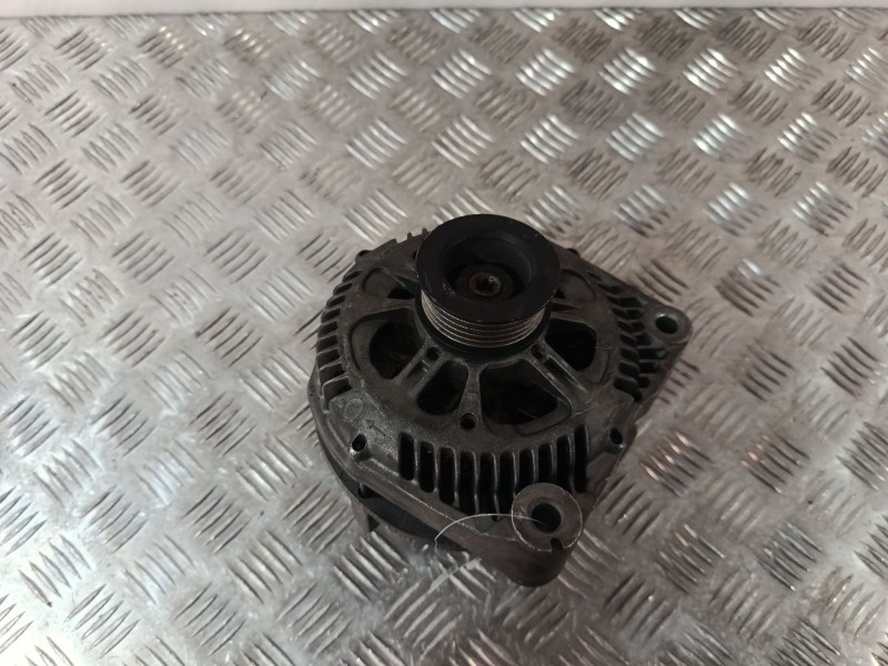 Recambio de alternador para bmw 5 (e39) 530 d referencia OEM IAM 0986044841  