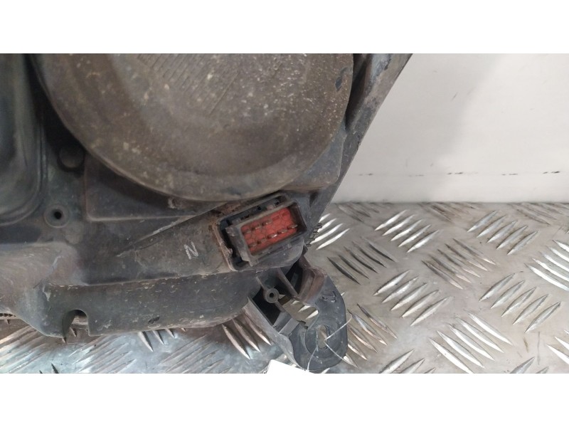 Recambio de faro derecho para opel astra h (a04) 1.7 cdti (l48) referencia OEM IAM 93190070  