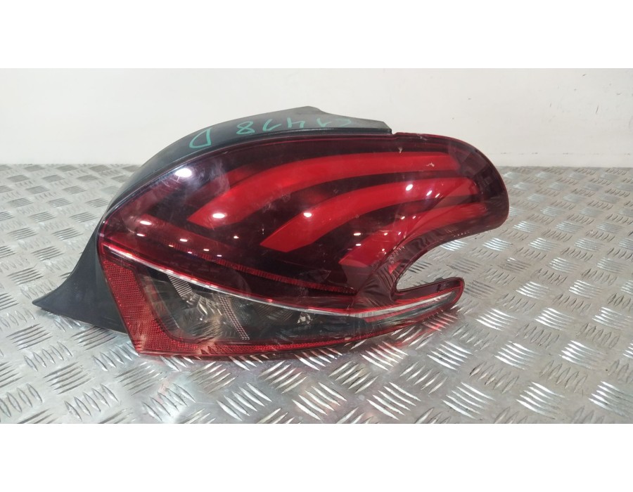 Recambio de piloto trasero derecho para peugeot 208 i (ca_, cc_) 1.2 puretech 82 referencia OEM IAM 9825601180  
