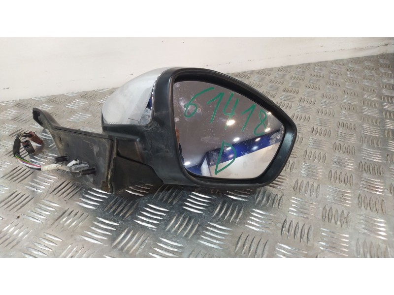 Recambio de retrovisor derecho para peugeot 208 i (ca_, cc_) 1.2 puretech 82 referencia OEM IAM 232673078  